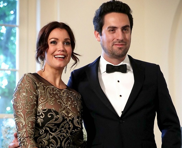 Bellamy Young and Ed Weeks